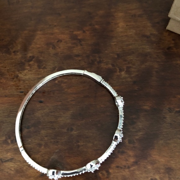 New sterling silver Cubic Zirconia bracelet. - Picture 4 of 6